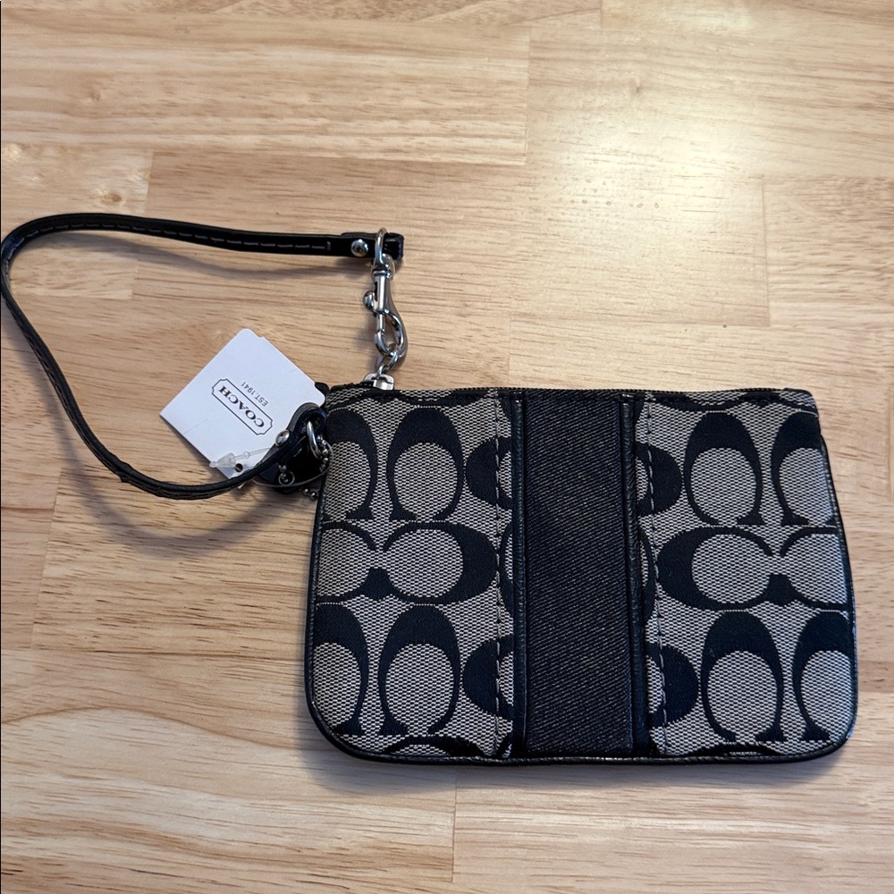 Coach wristlet NWT